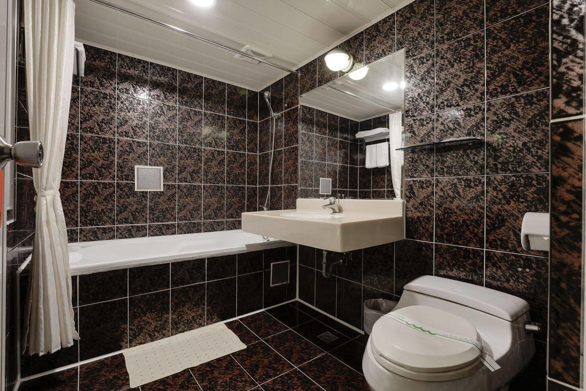 גאושיונג Kaja Hotel מראה חיצוני תמונה